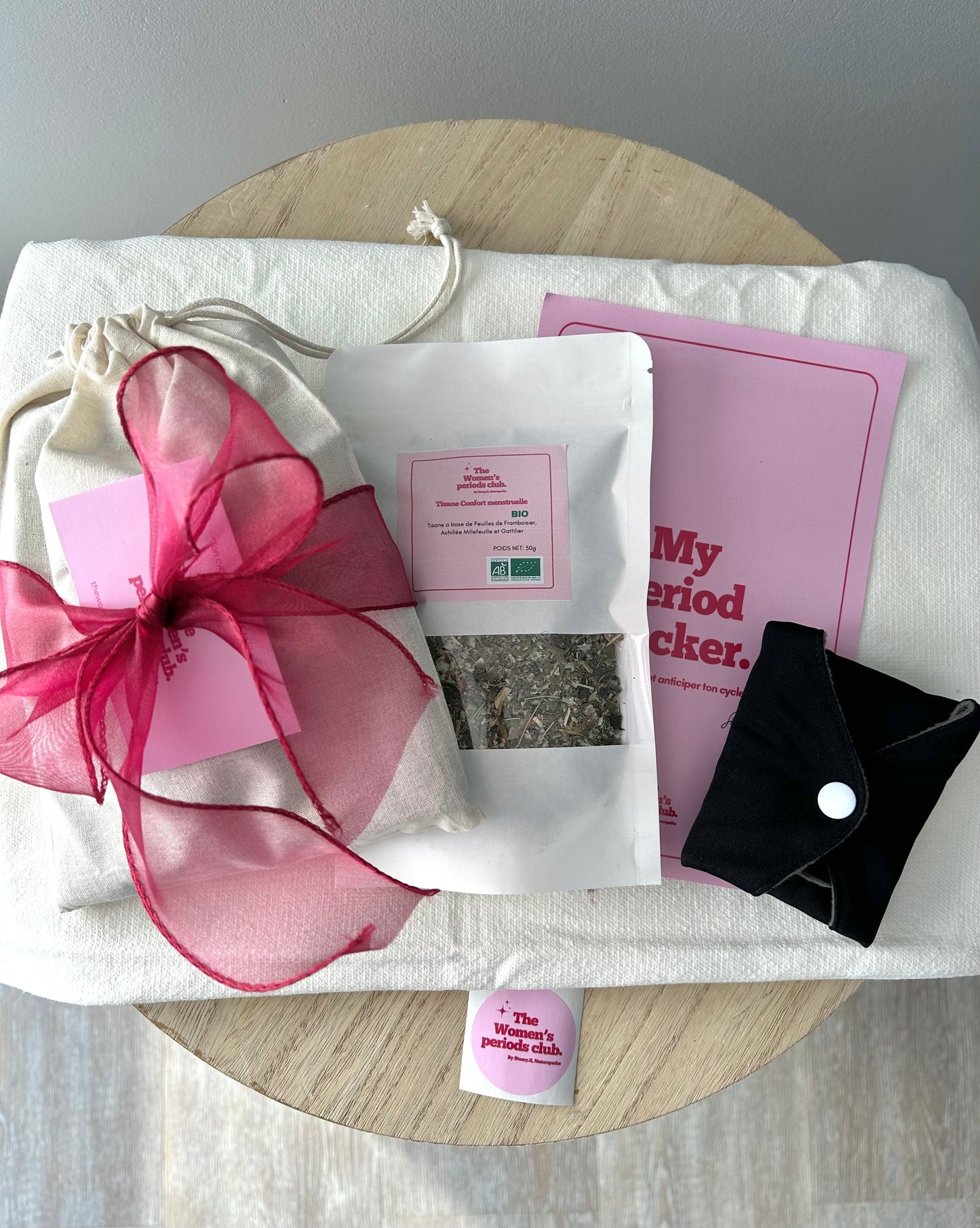 Coffret découverte de Noël à offrir Serviette + tisane « Confort menstruelle » plus que 3 en stock